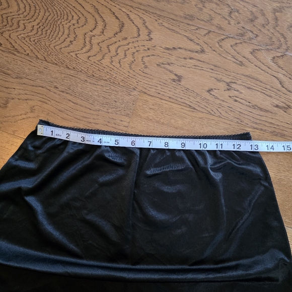Vintage Mel Lin Half Slip Lace Hem Black Nylon Size Medium - Picture 6 of 10